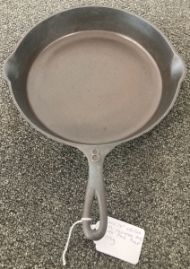 Rare 10” Cast Iron Skillet With Reverse #8 And Full Heat Ring