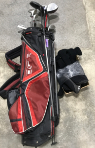 (13) Golf Clubs With 6 Covers In Golfing Bag.