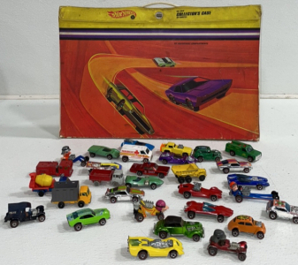 Vintage HotWheels* 48 Car Collectors Case With 30 Toy Cars