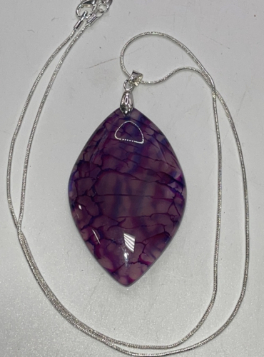 (1) 128.20ct Purple Dragon Veins Agate Gemstone Pendant W/ Silver .925 Necklace