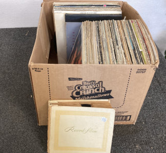 Large Record Collection 33-1/3 45 Please Inspect