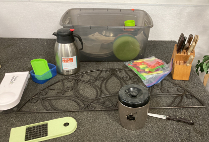 Kitchenware CutCo Knife, Knife Block Plates Cups And More Please Inspect