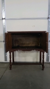 Nice Dark Wood Entryway Table 34"&times;15-3/4"&times;35"