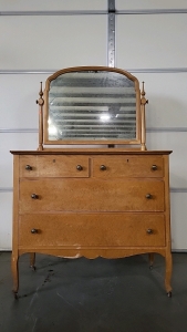 Very Nice Chest of Drawers with Pivoting Mirrow 42"&times;21"&times;37" 67" Tall with Mirror