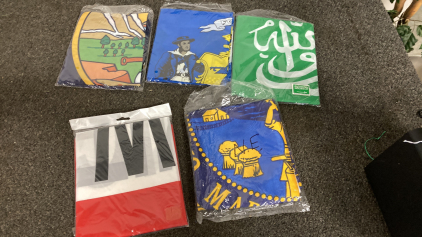 5 Like New Flags Please Inspect