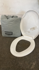 Budge Size 1 Car Cover And Toilet Seat Please Inspect