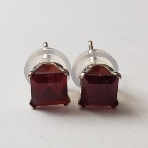 10K Garnet Earrings