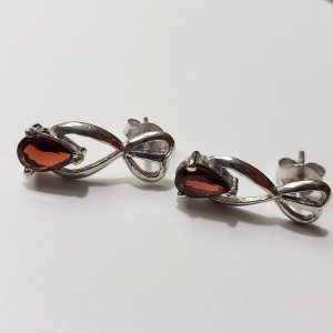 Silver Garnet Earrings