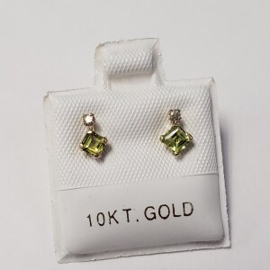 10K Peridot (0.4ct) Diamond(0.06ct) Earrings