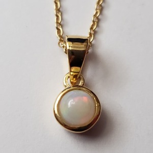 Silver Opal(0.45ct) Necklace