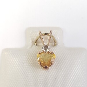 14K Fancy Color Sapphire(0.58ct) Moonstone 2Mm Pendant
