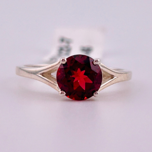 925 Sterling Silver Garnet Ring