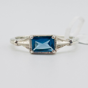925 Sterling Silver London Blue Topaz Ring