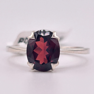 925 Sterling Silver Garnet Ring