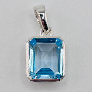 925 Sterling Silver Blue Topaz Pendant