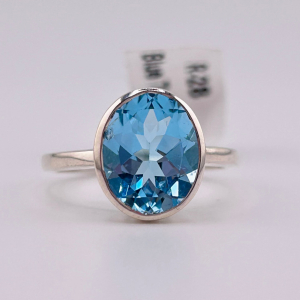 925 Sterling Silver Blue Topaz Ring