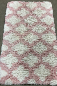 3’ x 5’ Pink Shag Rug