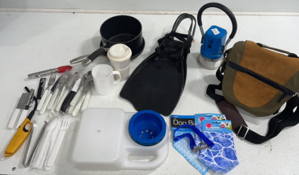 Tamrac* Sholder Bag, No Splash Water Bowl, Dishes, Flippers, And More!