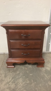 3 Drawer End Table / Night Stand