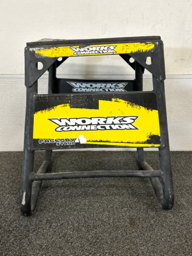 Works Connection Stool