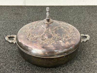 TOWLE 1970s Decorative Silver Plate Casserole