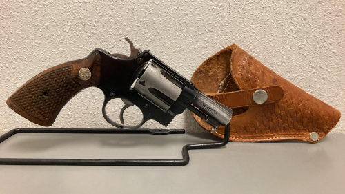 I.N.A. Mod 3 .38 SPL Revolver With Leather Holster—053322