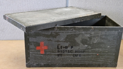 Military Hospital Shipping/Storage Trunk w/ Lid