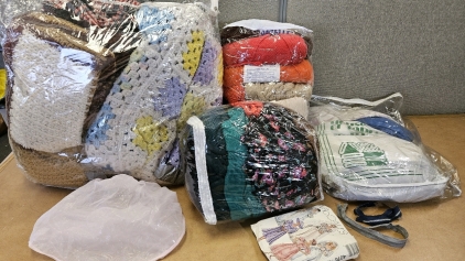 Blankets, Afghans, Material, Yarn