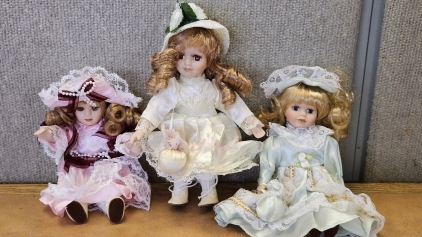 9" Porcelain Dolls