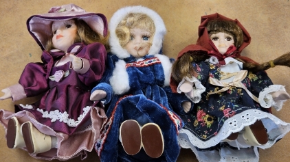 9" Porcelain Dolls