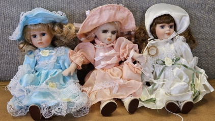 9" Porcelain Dolls