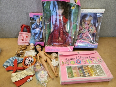 Vintage Dolls & Accessories