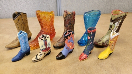 Glass/Ceramic Boot Decor