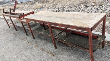 19' One Piece Work Table w/Steel Brackets