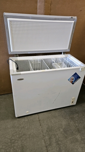 Working Chest Freezer