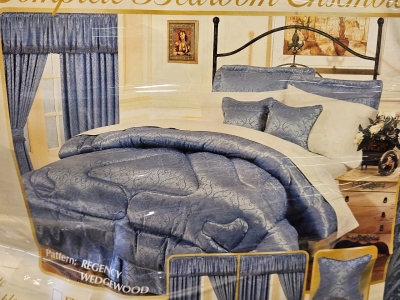 Looks New Queen Bedroom Ensemble