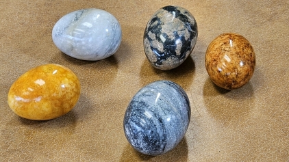 2.5" & 3" Stone Eggs