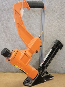 Pneumatic Flooring Nailer