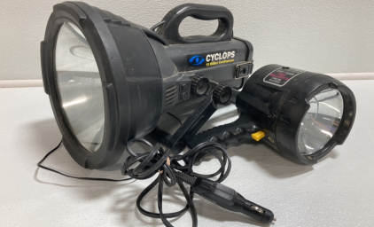 (2) Portable Flood Lights