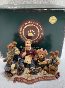 Boyd’s Bears & Friends Fifth Anniversary Figurine