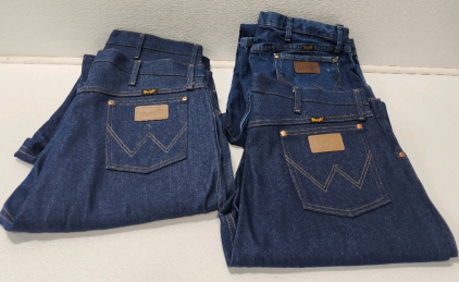 (4) Pairs Of Men's Wrangler Jeans