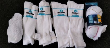 Roomy and Aquafx Socks