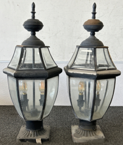 24” Outdoor Light Fixtures