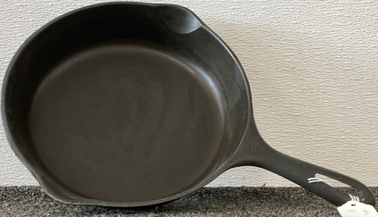 #6 9in Cast Iron Skillet