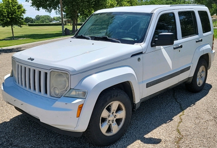 2011 Jeep Liberty Sport - 4x4!