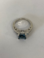 Size 8 Elegant Princess Cut Aquamarine Ring