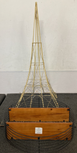 Wrapped Wire Eiffel Tower And Wire Shelf