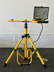 Adjustable Height Shop Light