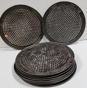 (13) 17" Pizza Pans