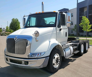 2007 International 8600 - Diesel